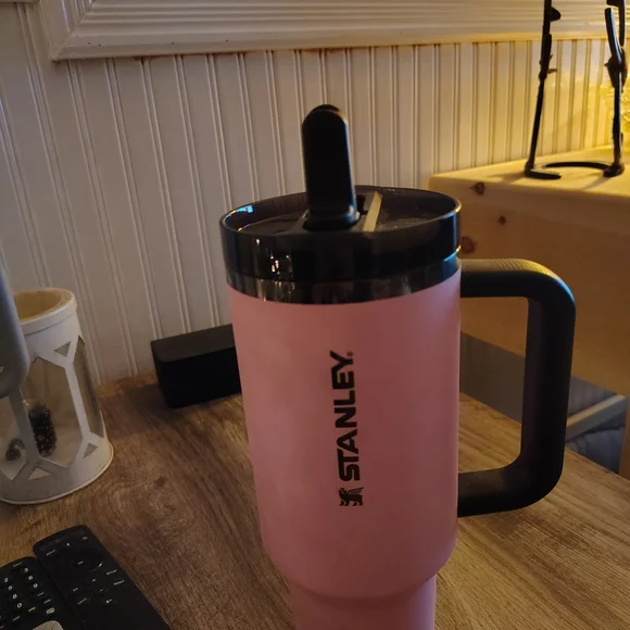 Messi x Stanley 1913 Collection 40 oz. Quencher ProTour Flip Straw Tumbler4.4 - Picture 3 of 4